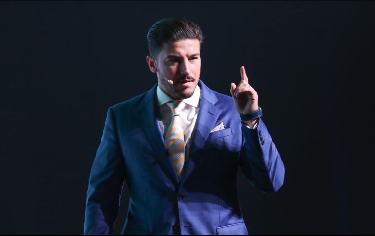 Samuel García, gobernador de Nuevo León, en el foro 