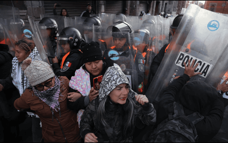 La CNTE sigue demandando la derogación inmediata de la Ley del ISSSTE y de la reforma educativa de 2019, además de mejores condiciones en escuelas rurales. SUN / G. Pano