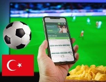 El escándalo de las apuestas ha creado un gran revuelo en el futbol de Turquía. ESPECIAL / CANVA