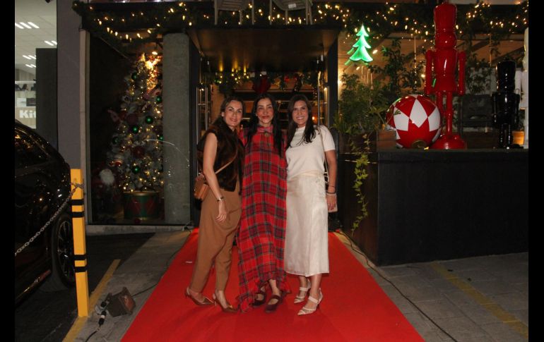 Sofía Barragán, Marita Loves y Paola Moreno. GENTE BIEN JALISCO / Lanzamiento de Navidad por Doble Altura
