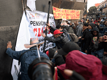 Se presume que esta medida responde a la supuesta marcha que se realizará por parte de la denominada "Generación Z". EFE / ARCHIVO