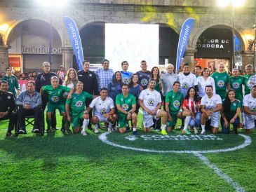 Este viernes por la noche fue presentada la campaña “Guadalajara es Mundialista” en el Centro Histórico, con un partido amistoso entre figuras del fútbol y exfutbolistas mundialistas de México. EL INFORMADOR / F. Ramírez