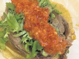 Disfruta de una espectacular comida en Tacos Carlos. ESPECIAL