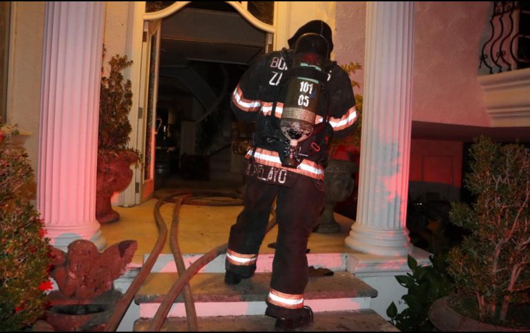 Protección Civil y Bomberos de Zapopan confirmaron que no se presentaron personas lesionadas derivado del incidente. ESPECIAL / FACEBOOK Protección Civil y Bomberos Zapopan