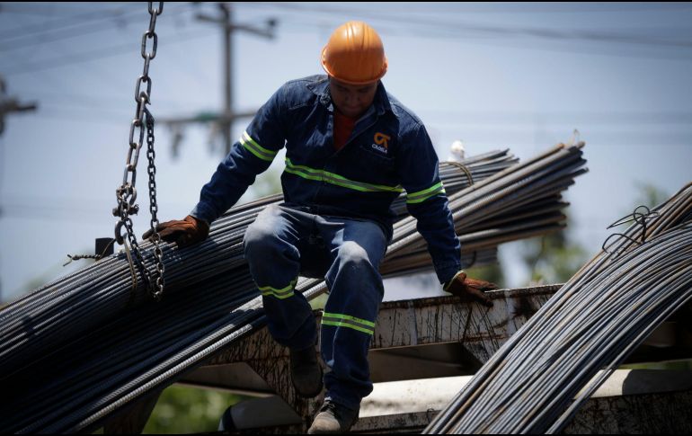 La OCDE y la AIE señalan que las industrias del acero y el cemento suponen el 40% de todas las emisiones de dióxido de carbono. EL INFORMADOR / ARCHIVO