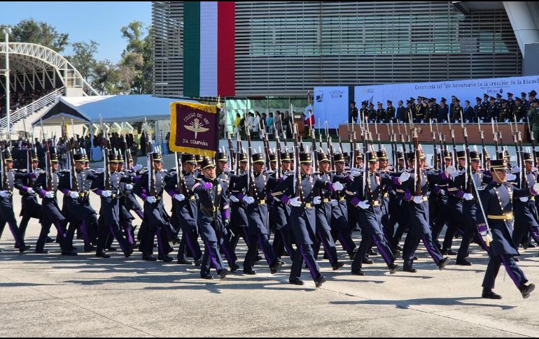 Desde la fundación de la Escuela, han egresado 54 mujeres y 4 mil 898 hombres pilotos aviadores, así como 113 becarios de países amigo. ESPECIAL