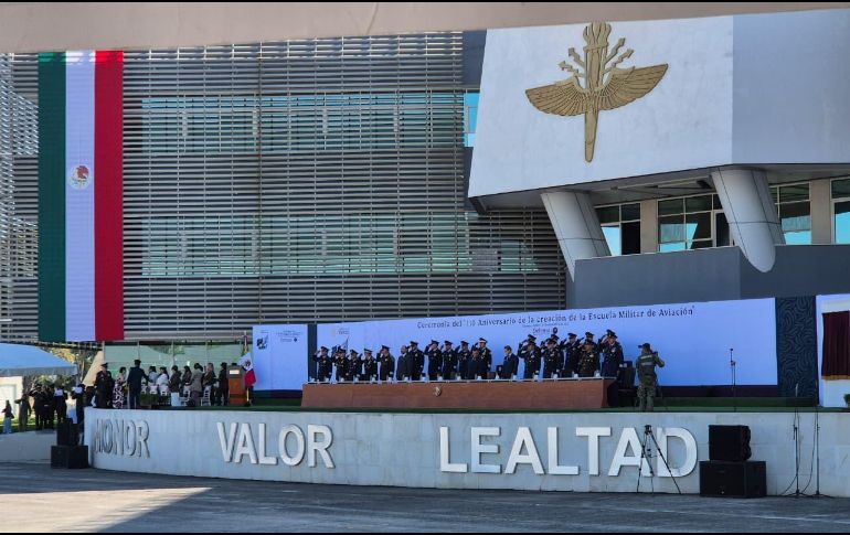 Desde la fundación de la Escuela, han egresado 54 mujeres y 4 mil 898 hombres pilotos aviadores, así como 113 becarios de países amigo. ESPECIAL