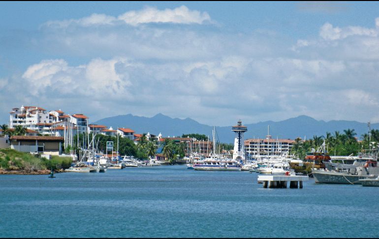Puerto Vallarta. Sol, ambiente vibrante y mar cálido en pleno invierno. ESPECIAL