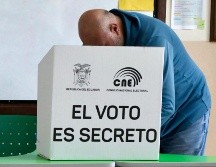 En las otras cuestiones, Noboa plantea reducir el número de integrantes de la Asamblea Nacional (Parlamento) de 151 a 73 representantes. EFE/ G. BENALCAZAR