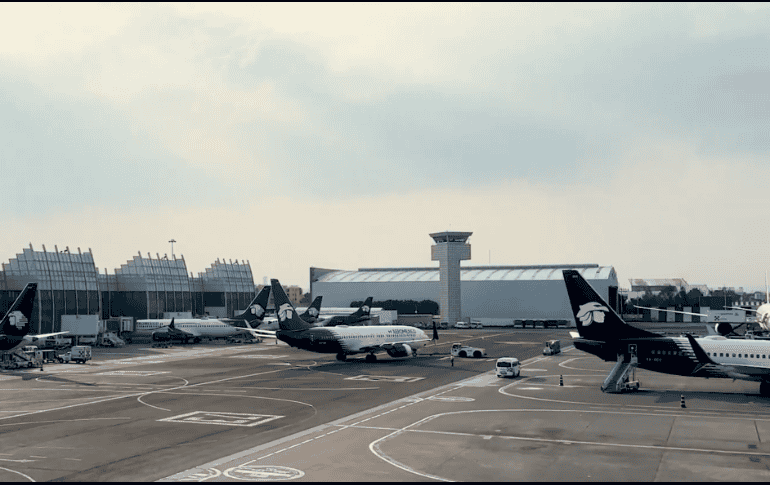 Un analista del sector de aviación destacó que Aeroméxico redujo sus operaciones nacionales en el AICM, mientras que aumentó las internacionales. X / @AICM_mx