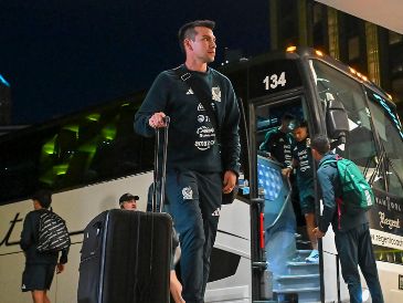 El cuerpo técnico y los aficionados concentran su atención en el estado de Hirving "Chucky" Lozano. IMAGO7