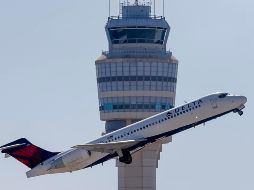 Luego de días con restricciones, el tráfico aéreo en Estados Unidos regresó a la normalidad este lunes 17 de noviembre. EFE / ARCHIVO