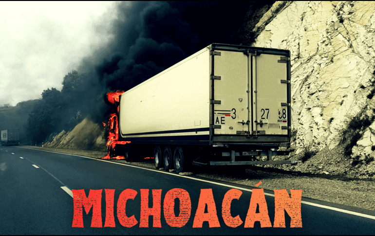 La célula delictiva se apoderó de varios vehículos y camiones, los cuales atravesó en distintos puntos carreteros de la entidad y les prendió fuego. ESPECIAL / CANVA