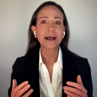 Maduro "debe rendir cuentas" a Venezuela: María Corina Machado