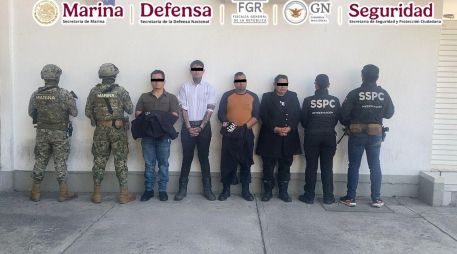 Los cuatro hombres fueron informados de sus derechos de ley y puestos a disposición del agente del Ministerio Público federal. ESPECIAL