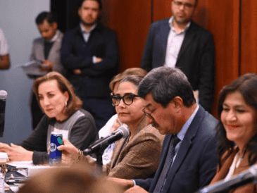 El presidente de la Comisión de Justicia, Javier Corral, explicó que se elevó el tipo penal básico de 15 a 25 años de cárcel. ESPECIAL