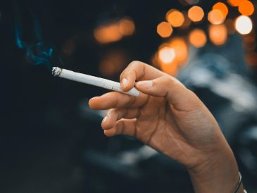 Cuando una persona deja de fumar de golpe puede tener diversos síntomas. ESPECIAL / UNSPLASH