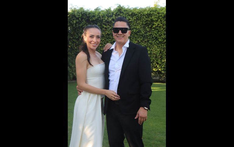 Karen Chavira y Oscar Alvídrez. GENTE BIEN JALISCO / Revista del 21 de noviembre 2025