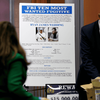 EU ofrece recompensa por exatleta que traficaba drogas desde México