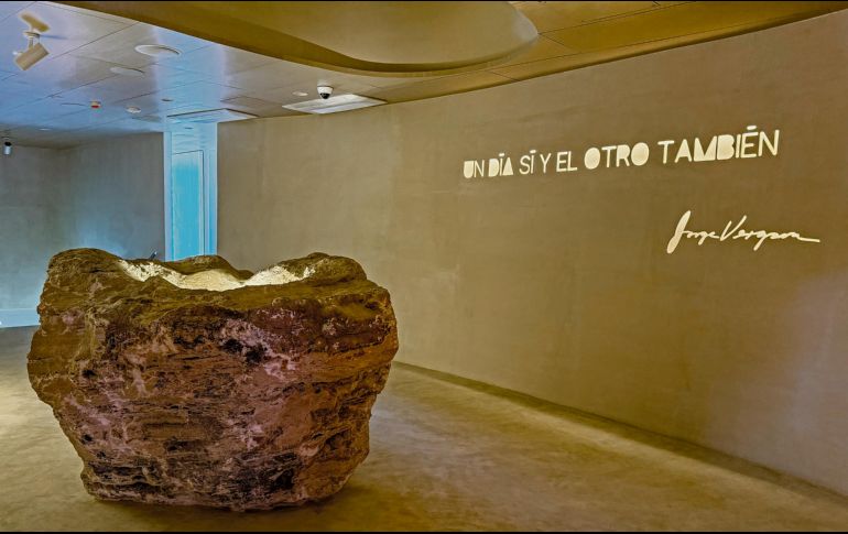 Entrar al Museo se convierte en un tránsito de la multitud al individuo, del deporte al arte. EL INFORMADOR