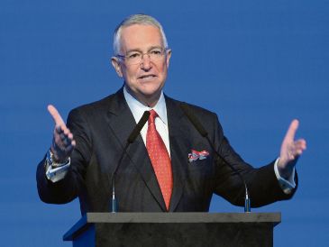 El empresario observa el avance de los procesos judiciales que enfrentan sus empresas, en medio de resoluciones recientes de la Suprema Corte que ordenan el pago de adeudos fiscales millonarios. AFP