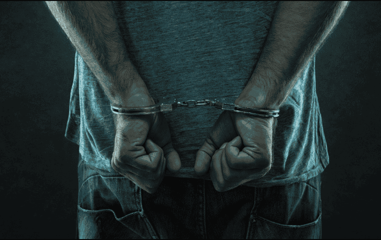 Por medio de un comunicado, la Defensa detalló que los detenidos y todo lo asegurado fueron puestos a disposición de las autoridades competentes. ESPECIAL/Canva