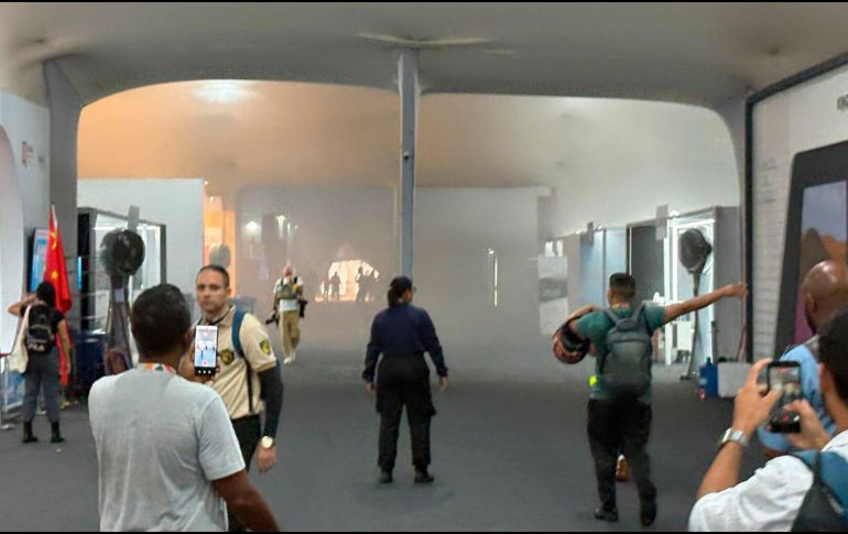 Las llamas se desataron en un punto de la llamada 'Zona Azul', administrada y controlada por las Naciones Unidas. EFE / P. RAMÍREZ