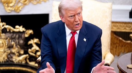 Trump pretende ampliar su producción energética reabriendo regiones costeras antes limitadas a la industria petrolera. EFE/N. Howard