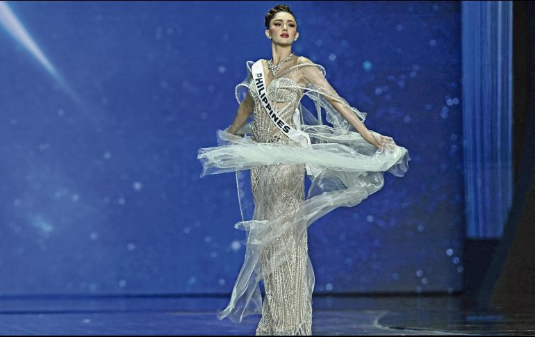 La representante de Miss Filipinas, Ahtisa Manalo, se quedó en la cuarta posición. AFP