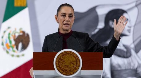 La Presidenta, además, detalló que la refinería Olmeca está produciendo cerca de 300 mil barriles diarios de petróleo. SUN / H. Salvador