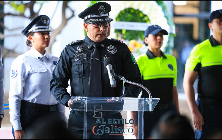 Juan Pablo Hernández, Secretario de Seguridad del Estado de Jalisco, durante los honores fúnebres de las oficiales viales asesinadas, Gisela Ceballos Quezada y Libna Mata Villegas, llevados a cabo en las instalaciones de la Academia de la Secretaria de Seguridad en Guadalajara, Jalisco. EL INFORMADOR/ J. Acosta