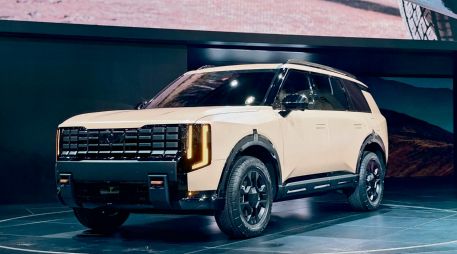 La Telluride 2027 exhibe su renovada parrilla con la sutil “nariz de tigre”, sello distintivo de la marca. CORTESÍA