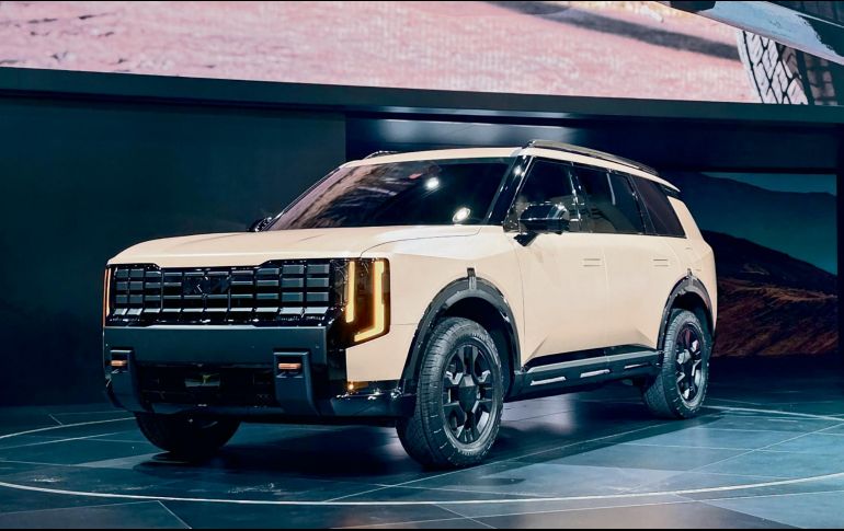 La Telluride 2027 exhibe su renovada parrilla con la sutil “nariz de tigre”, sello distintivo de la marca. CORTESÍA