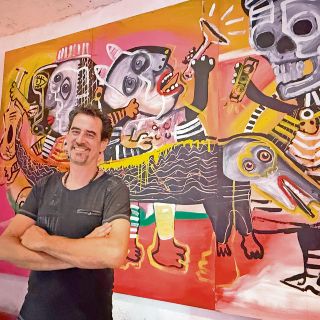 Charles Pinet busca aliados para salvar el Centro Cultural Breton