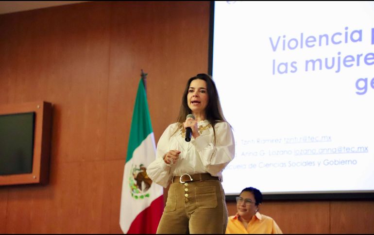 Se abordaron temas como la Ley Olimpia, el ciberchantaje, el sexting no consentido, acoso sexual, grooming, robo de información y suplantación de identidad. ESPECIAL