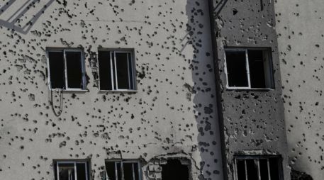 Israel ha incrementado sus ataques en Gaza esta semana, poniendo en peligro el frágil alto el fuego vigente. EFE/ M. SABER