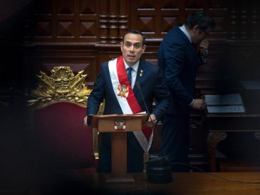 Fotografía del presidente interino de Perú, José Jerí Oré, en Lima. EFE/J. Reyes