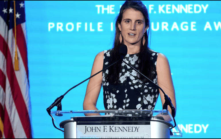 Tatiana Schlossberg, hija de Caroline Kennedy y Edwin Schlossberg en la Librería Presidencial y Museo John F. Kennedy en Boston, el 29 de octubre de 2023. AP / ARCHIVO