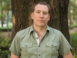 El periodista, Ioan Grillo, presenta el libro “Sangre, armas y dinero: Cómo se arman los cárteles y pandillas”. ESPECIAL