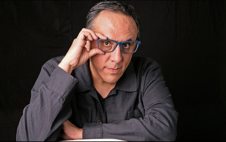 El escritor Alberto Chimal, reconoce las bondades de la inteligencia artificial, pero también sus peligros. ESPECIAL