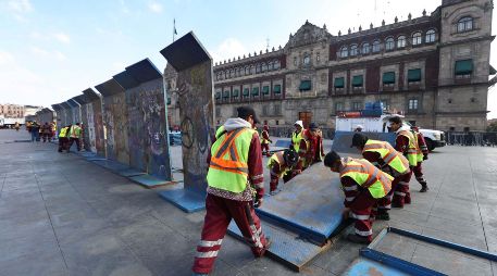 La colocación de estas vallas ocurre a poco más de una semana en que en la marcha de la Generación Z, manifestantes derribaron este tipo de vallas y en donde se registraron actos de violencia. SUN/B. Fregoso