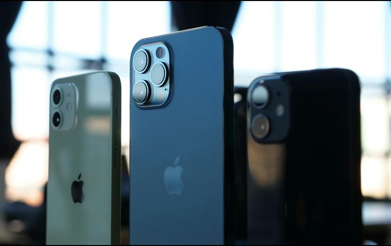 Cada cierto tiempo el sistema operativo de los iPhone se debe de actualizar para mejorar su rendimiento. UNSPLASH / DENIS CHERKASHIN