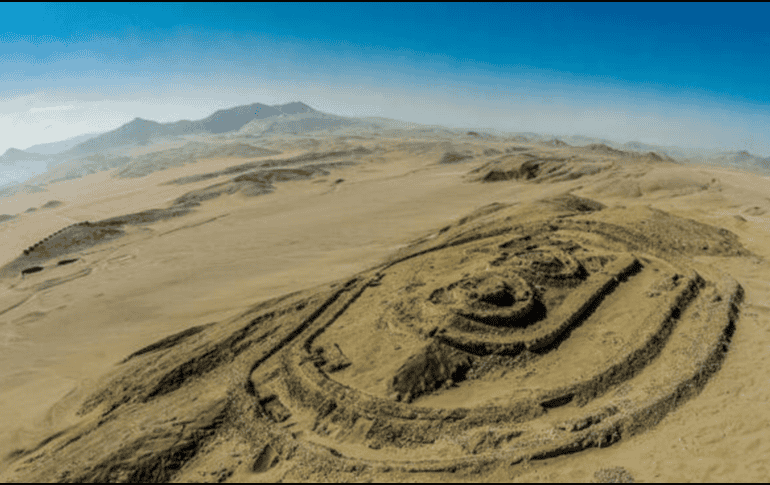 Situado al norte de la costa central del Perú, en el Valle de Casma, este sitio arqueológico posee un conjunto de construcciones edificadas en un paisaje desértico y una serie de características naturales. UNESCO.ORG