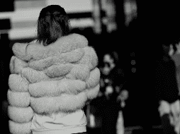 No existe una sola chamarra perfecta, pero elegir con base en materiales, aislamiento, diseño e impermeabilidad ayuda a encontrar la opción indicada para cada clima. Unsplash