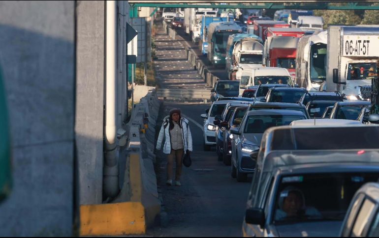 Este lunes, organizaciones campesinas y de transportistas llevaron a cabo un megabloqueo nacional que afectó los principales accesos carreteros del país. SUN / A. Vargas