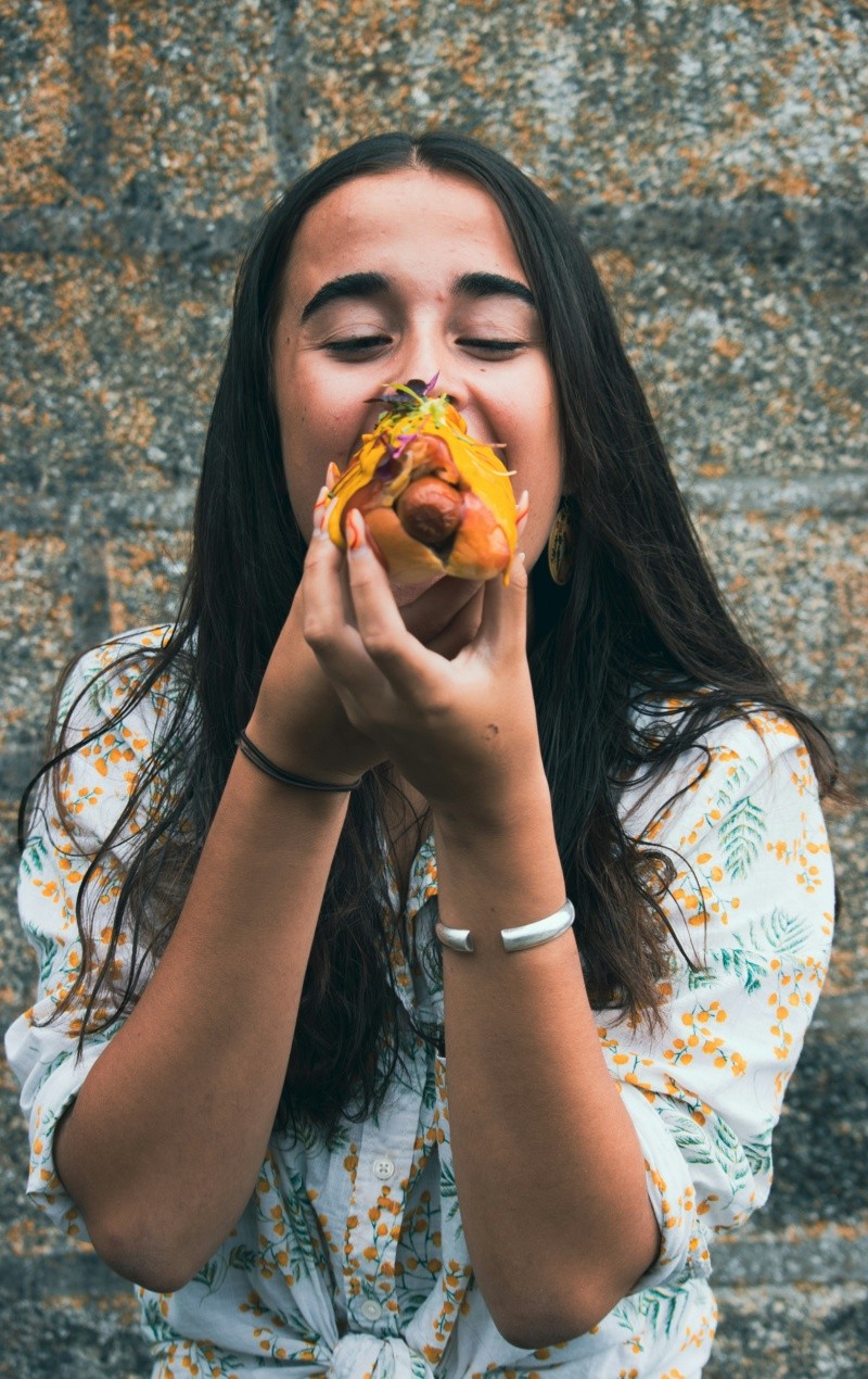 Los expertos recomiendan no comer alimentos procesados durante el periodo.  UNSPLASH / Dan Rooney 