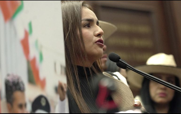 Grecia Quiroz asumió el cargo que ocupaba su esposo Carlos Manzo antes de que fuera asesinado el pasado 1 de noviembre en el centro de Uruapan. EFE/I. Villanueva