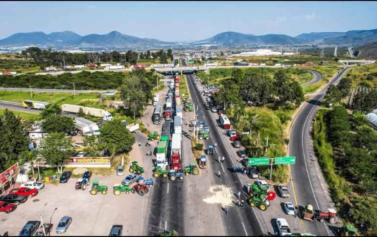 Ayer, más de un centenar de productores se reunieron en la Secretaría de Agricultura y Desarrollo Rural en Jalisco. EL INFORMADOR / ARCHIVO