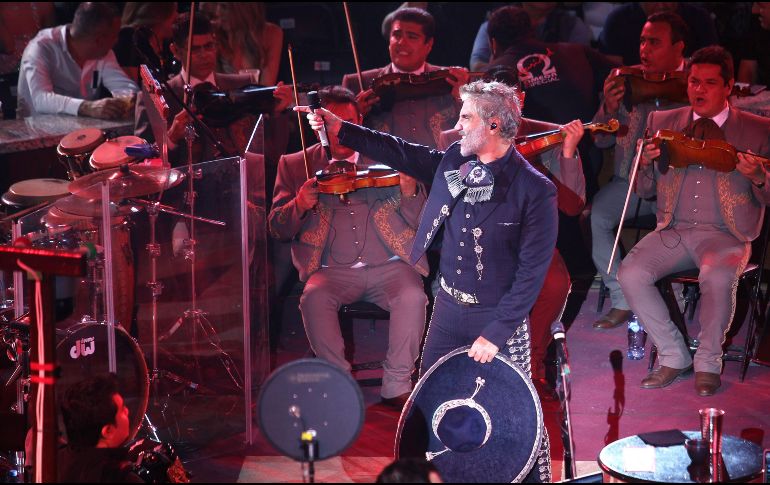 La presentación de Alejandro Fernández en Querétaro causó preocupación entre el público. EL INFORMADOR/ARCHIVO