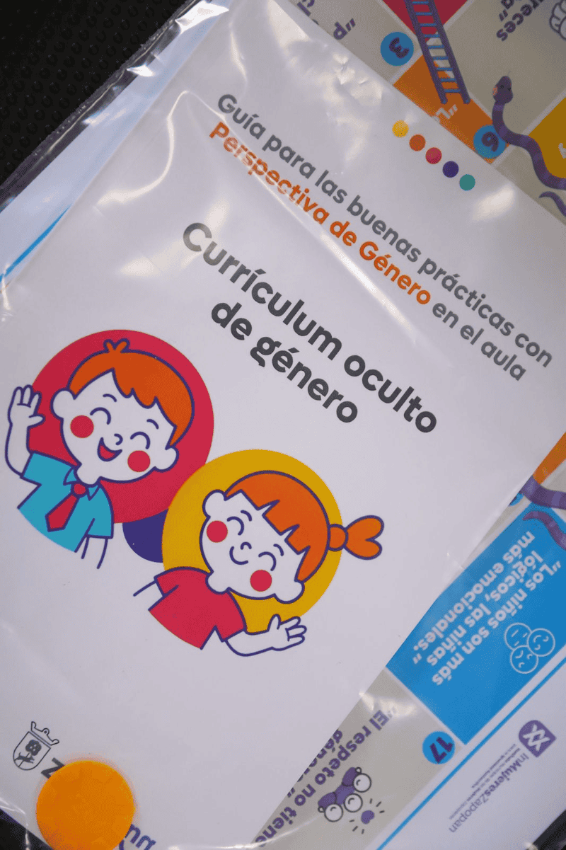 Esta Guía, lanzada en el marco del Día Internacional de la Eliminación de la Violencia contra la Mujer, busca reconocer, cuestionar y transformar las desigualdades que se producen en las aulas. ESPECIAL/ GOBIERNO DE ZAPOPAN